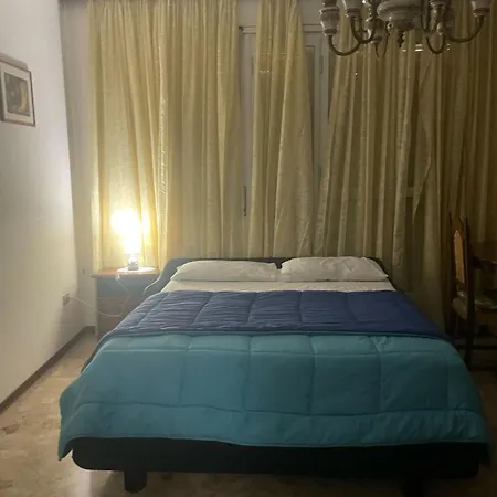 Homestay Famagosta Milan