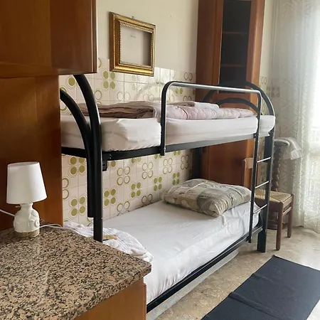 Homestay Famagosta Milan