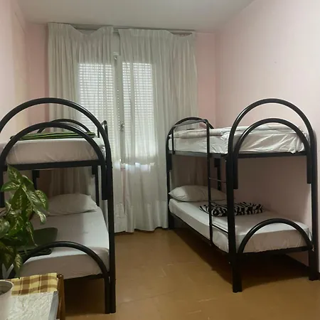 Homestay Famagosta Milan